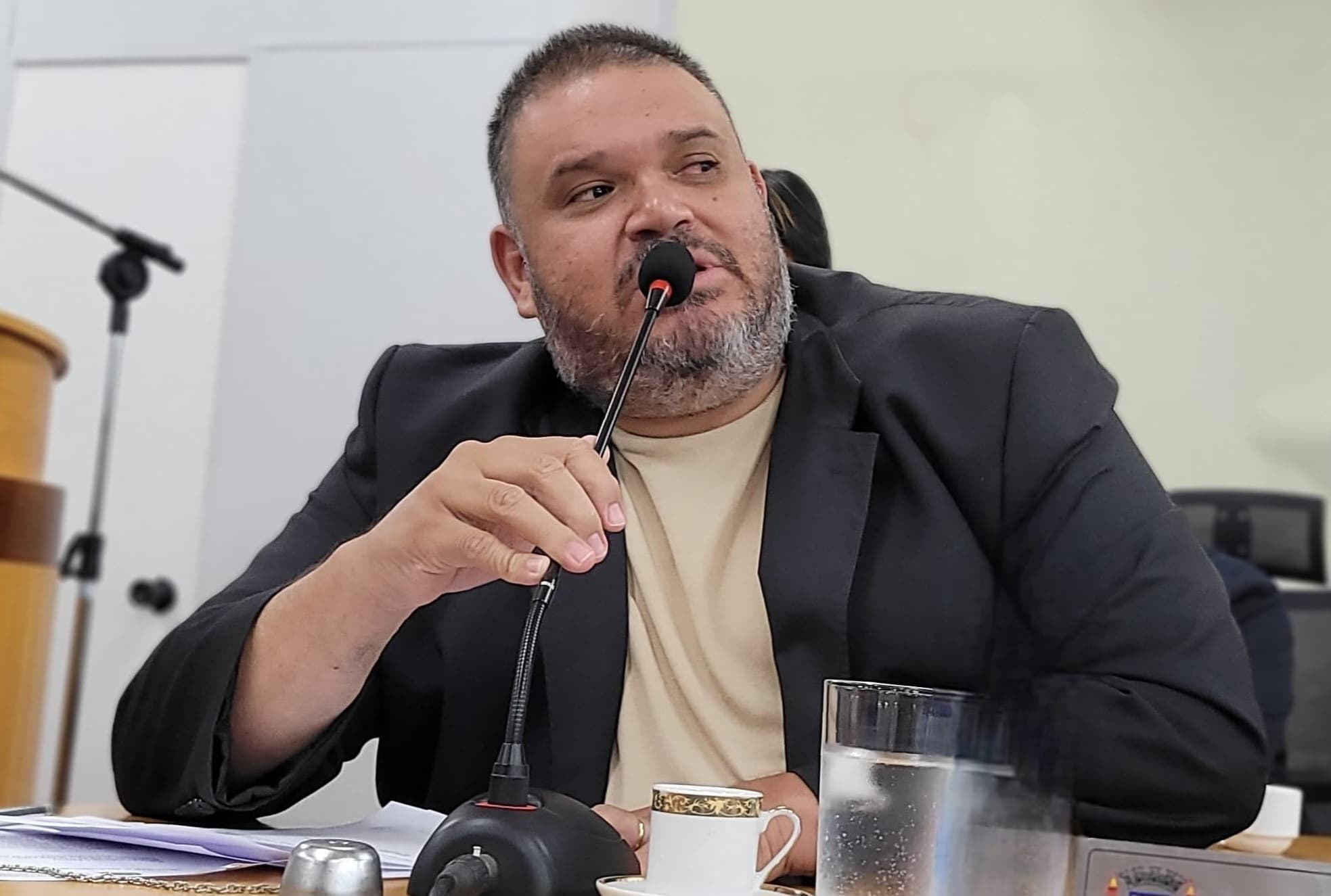Jovan cobra melhorias no sistema de drenagem da Gaturama para evitar alagamentos