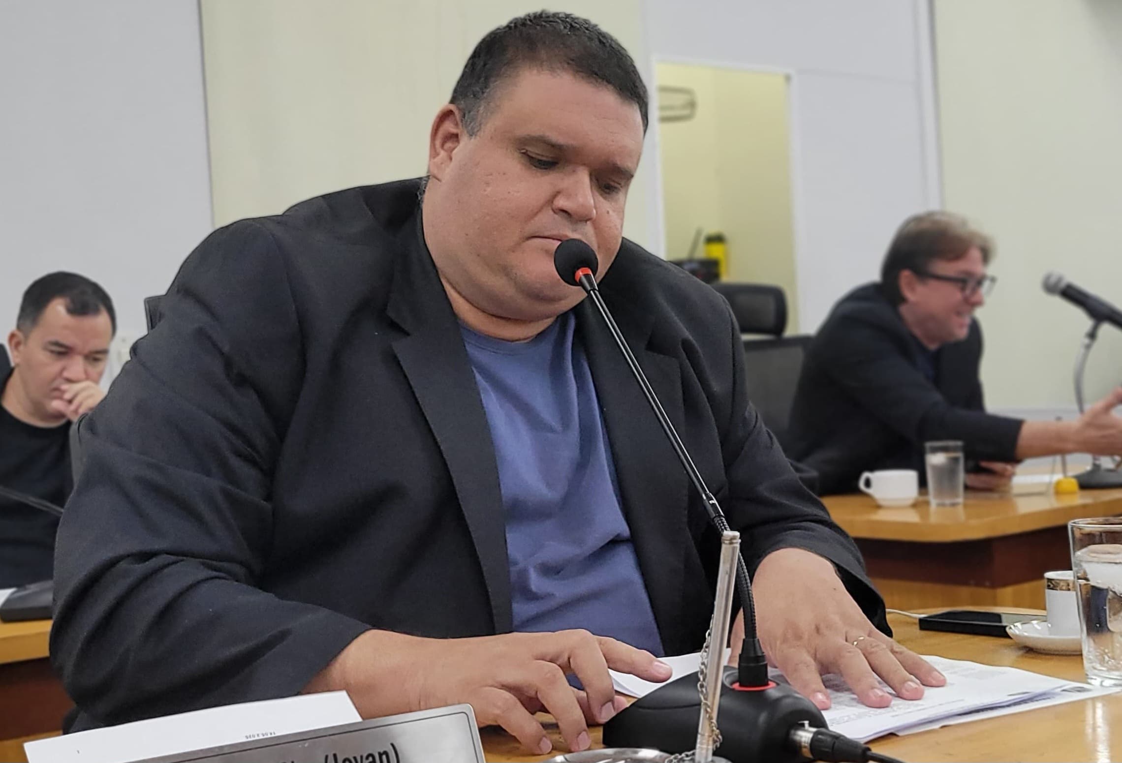 Projeto obriga concessionárias de serviços públicos a consertar vias públicas após intervenção