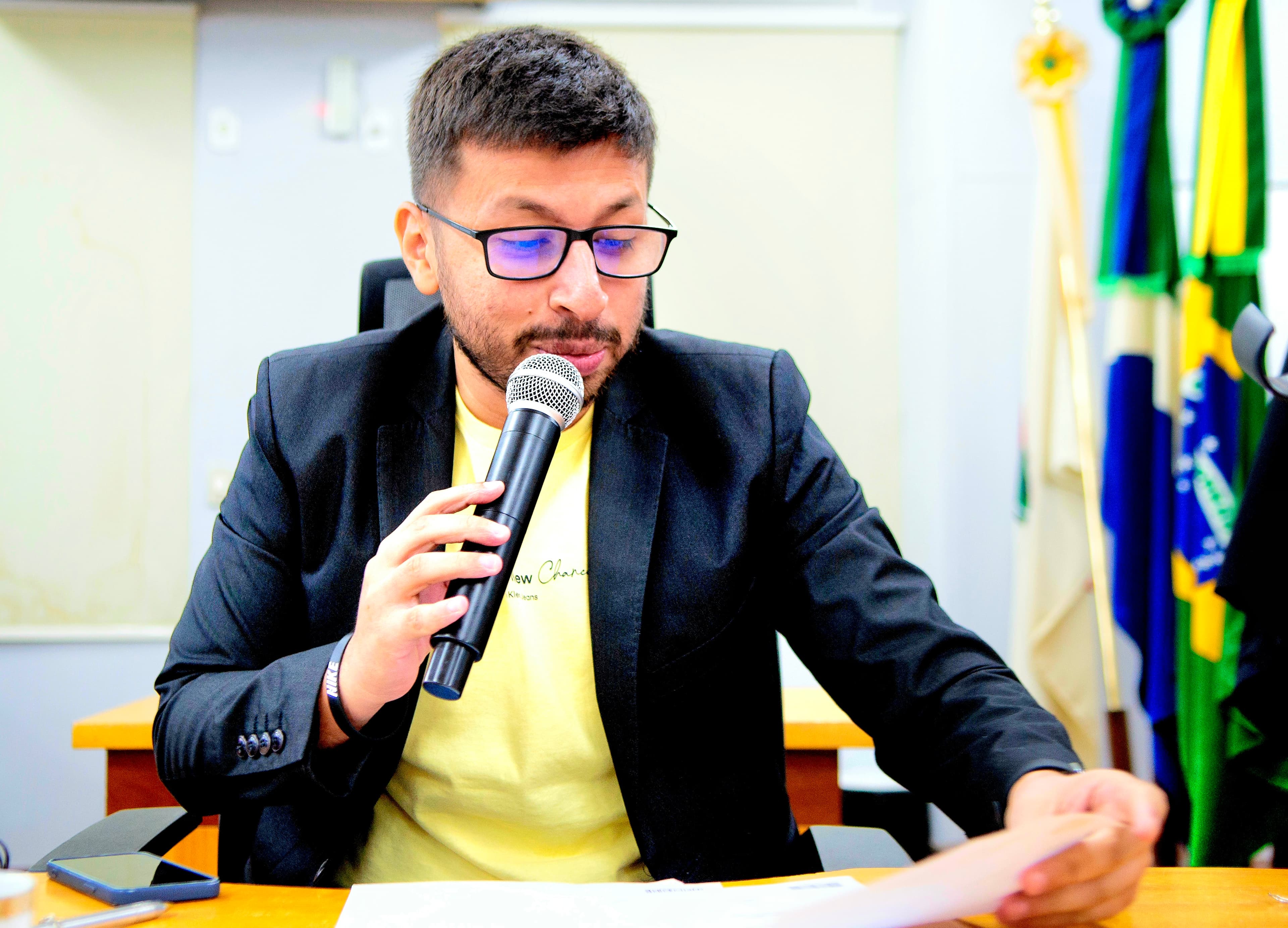 Allex volta questionar queda constantes de energia e demora nas religações