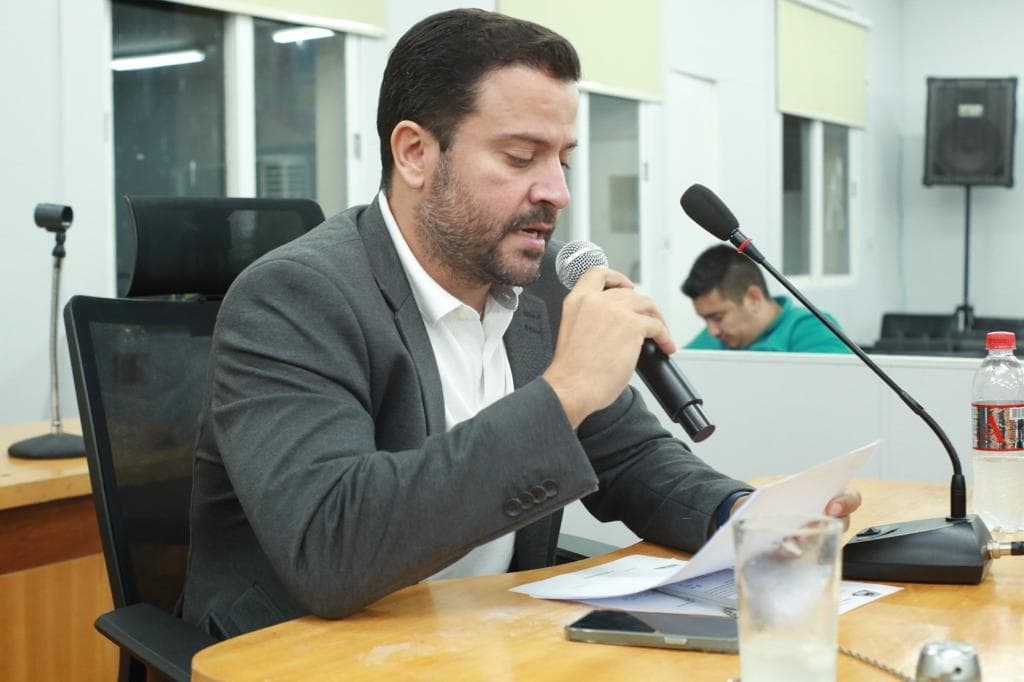 Na Câmara, vereador pede recuperação da via de acesso ao Porto Limoeiro