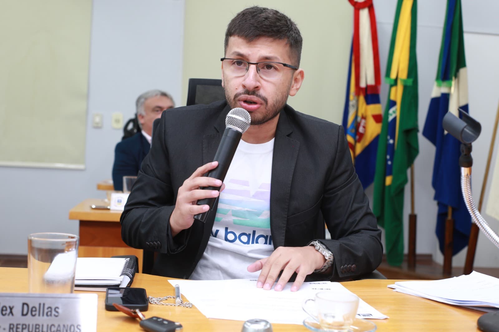 Vereador solicita informações sobre serviços de manutenção dos semáforos da cidade
