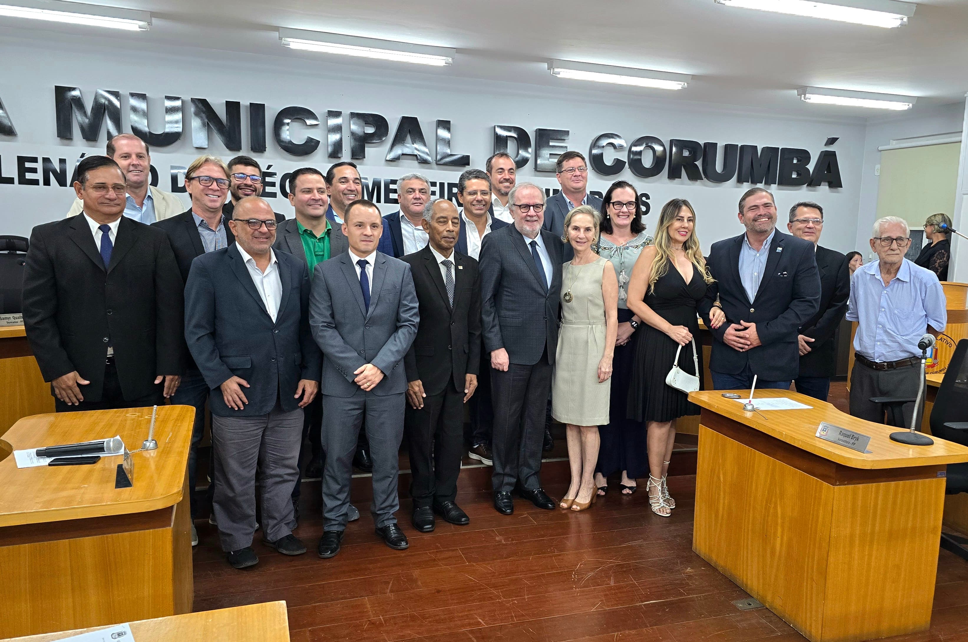 Desembargador Ruy Celso Barbosa Florence se torna Cidadão Corumbaense