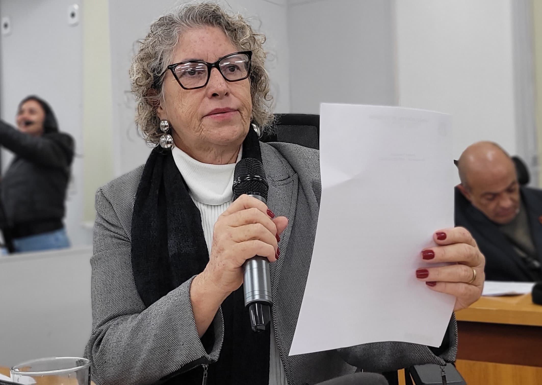 Nanah pede intervenção de deputados para suspensão de reajuste de plano da Cassems