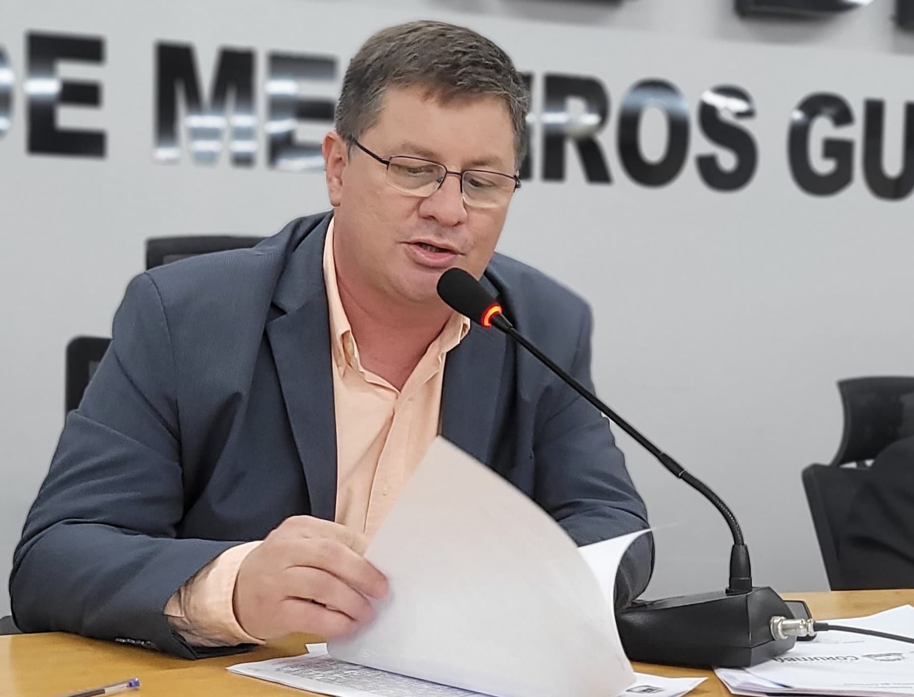 Para eliminar escuridão, Bira pede recuperação do sistema de iluminação pública em Albuquerque