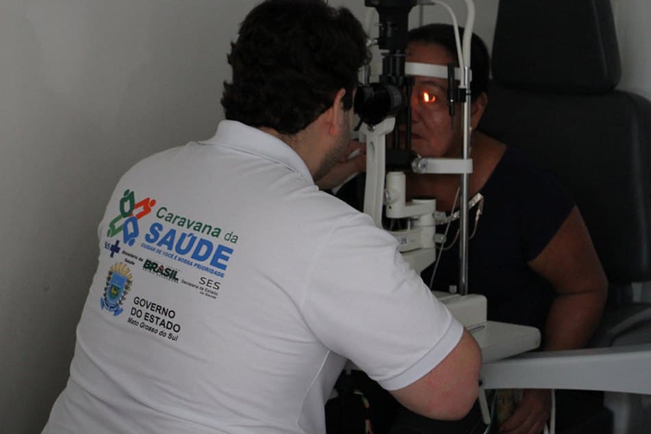 Vereadores pedem regularização das cirurgias oftalmológicas na cidade