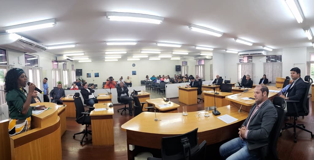 Mês da Consciência Negra é destacado durante sessão da Câmara de Vereadores