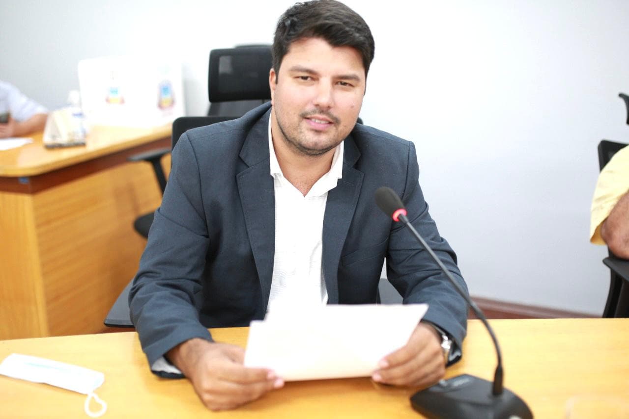 Praça de esportes no Cravo Vermelho é solicitada por vereador, na Câmara