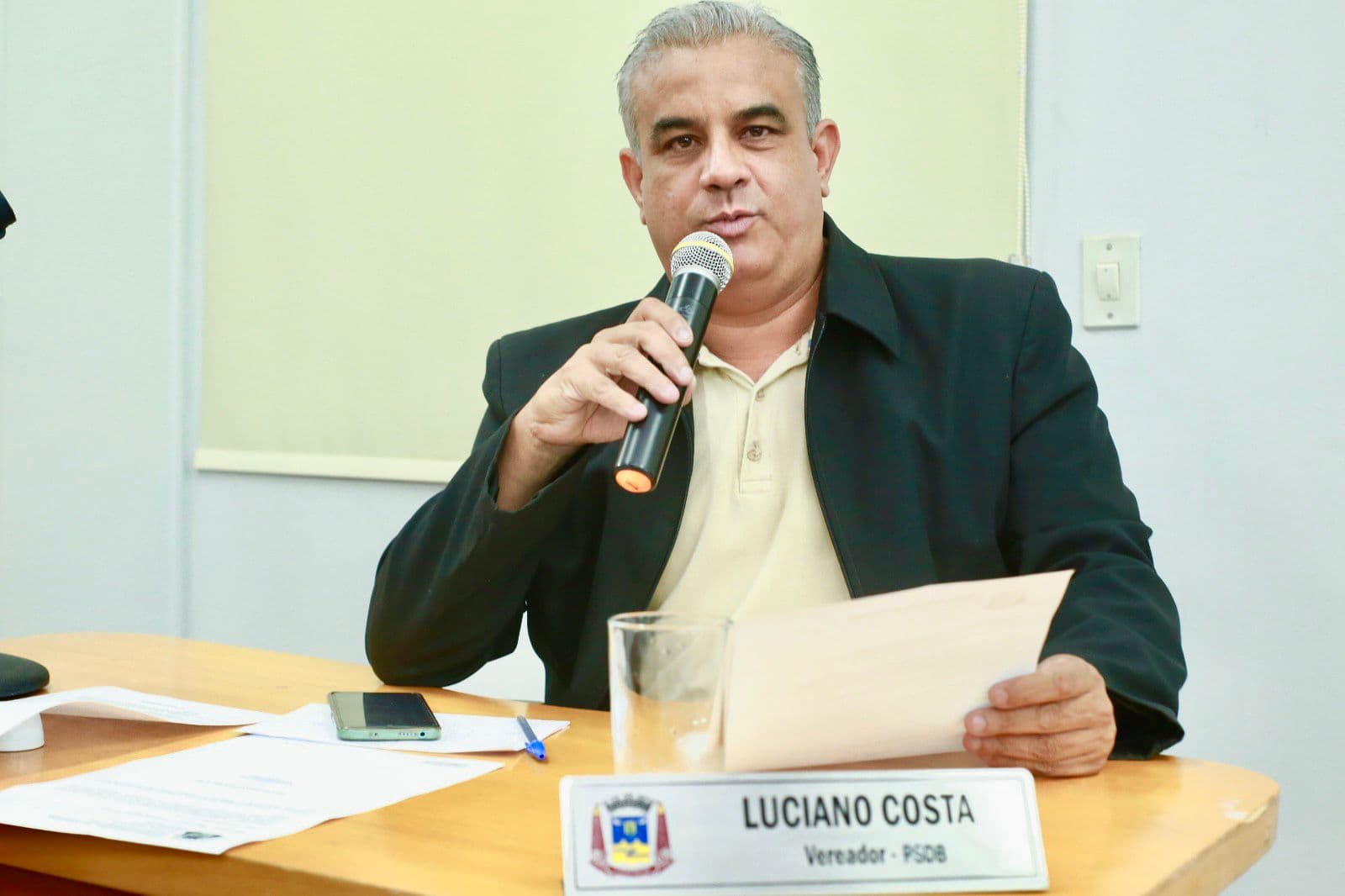 Vereador busca informações sobre a entrega definitiva do auditório do Centro de Convenções