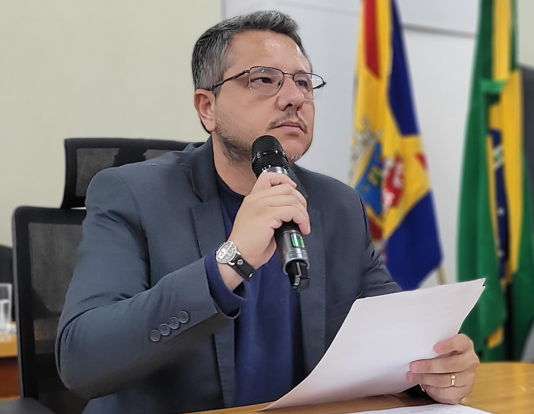 Cazarin destaca necessidade de fiscalizar anúncios de promoções no comércio local