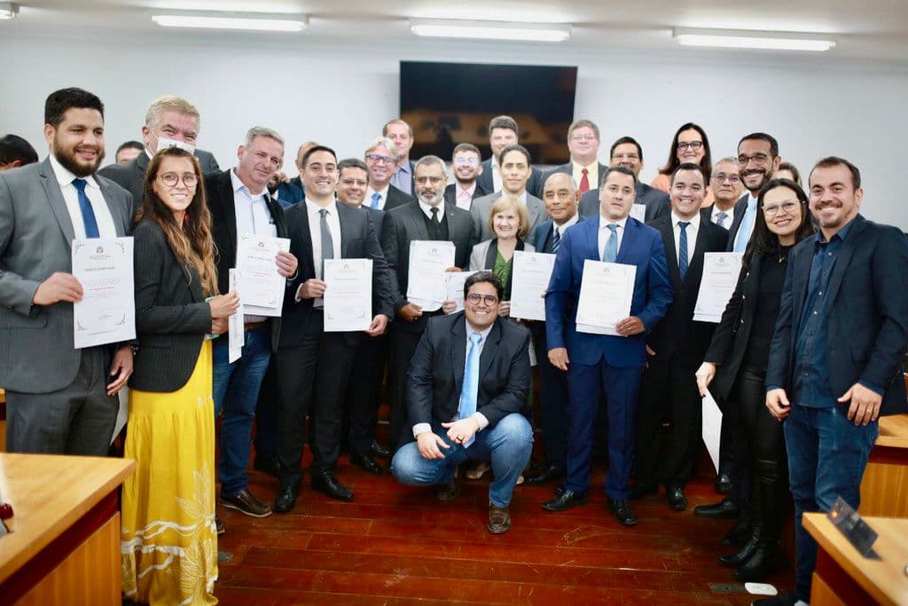Dia dos Advogados é celebrado com homenagens na Câmara de Corumbá
