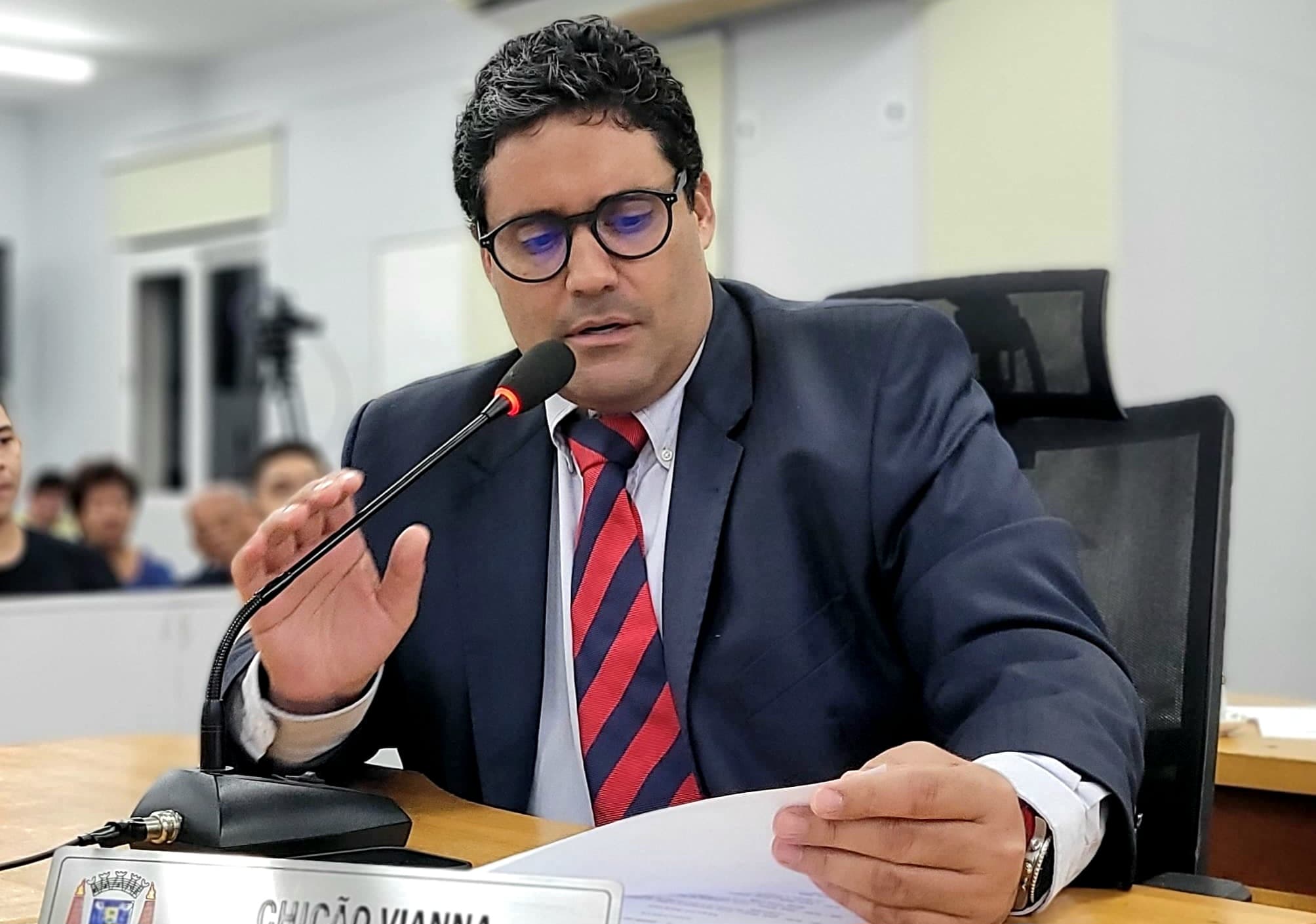 Chicão pede apoio de Paulo Duarte para mutirão de emissão de documentos em Corumbá