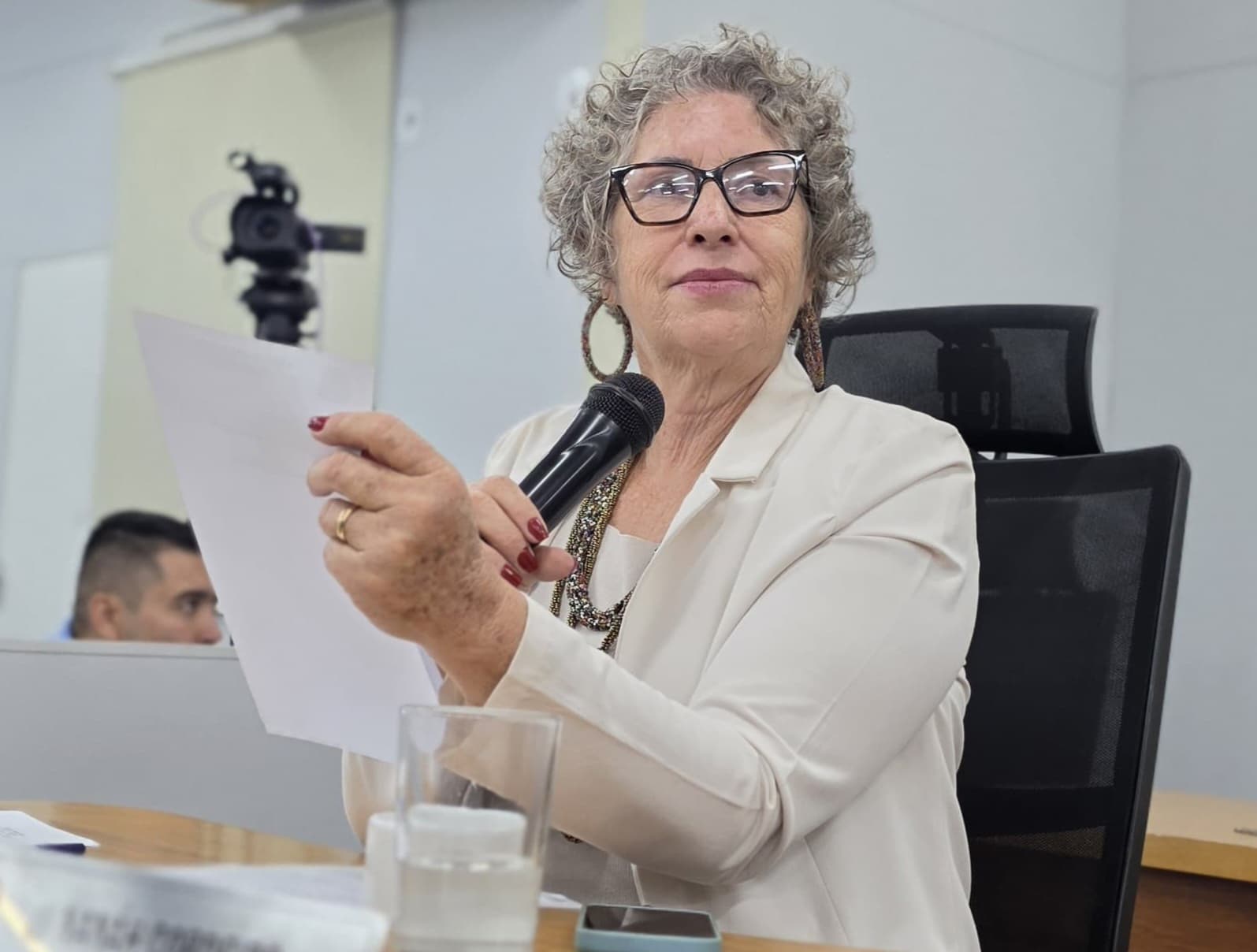 Nanah busca informações em relação à estrutura da segurança pública na região