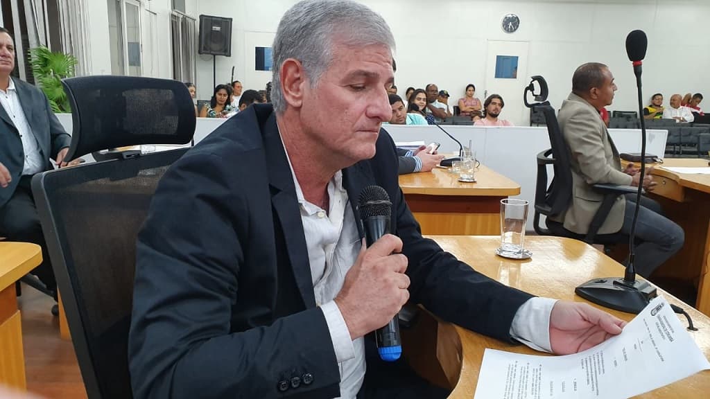 Vereador pede apoio de Bia para aquisição de aparelho de ultrassonografia portátil
