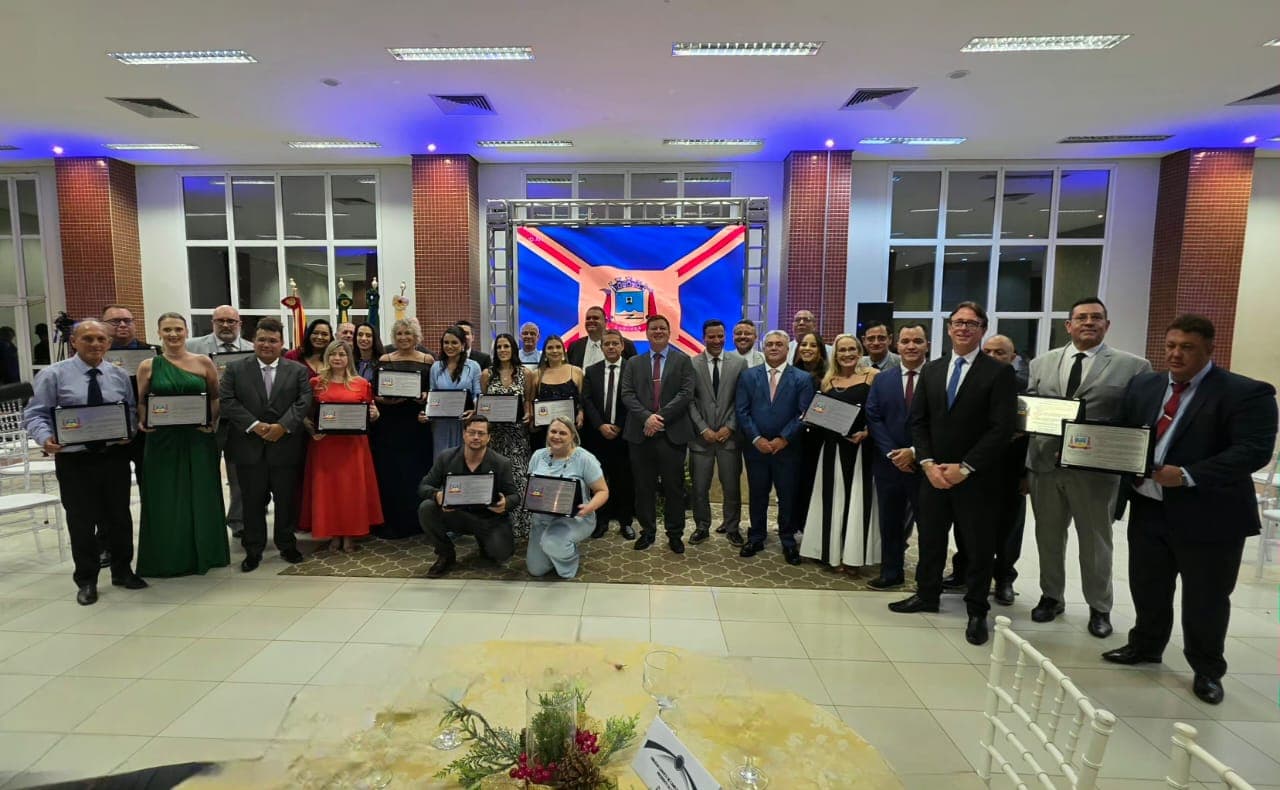 Câmara homenageia 23 personalidades com Título de Cidadão Corumbaense