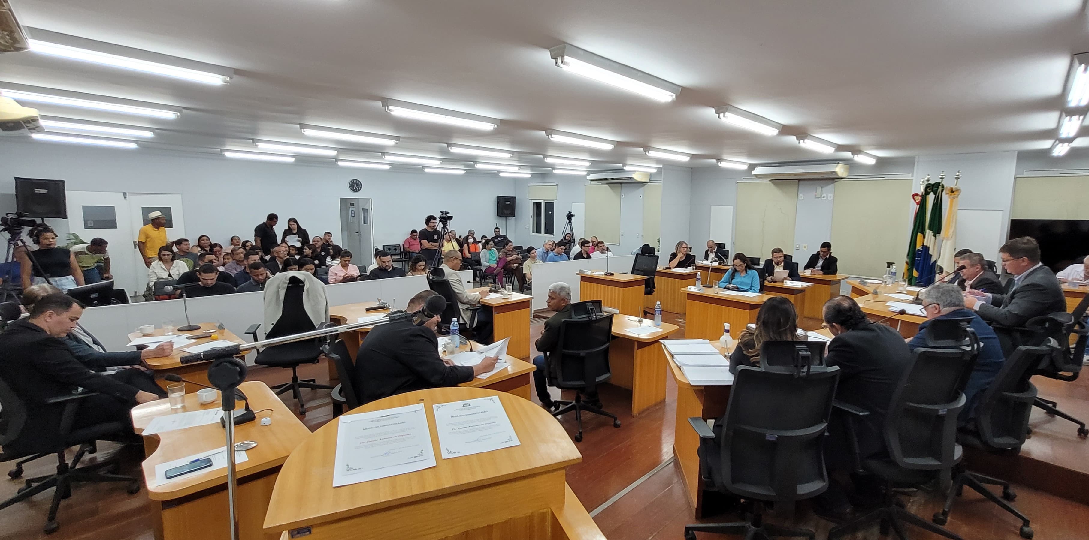 Vereadores aprovam Projeto do Executivo que isenta comerciantes de taxas durante o FAS