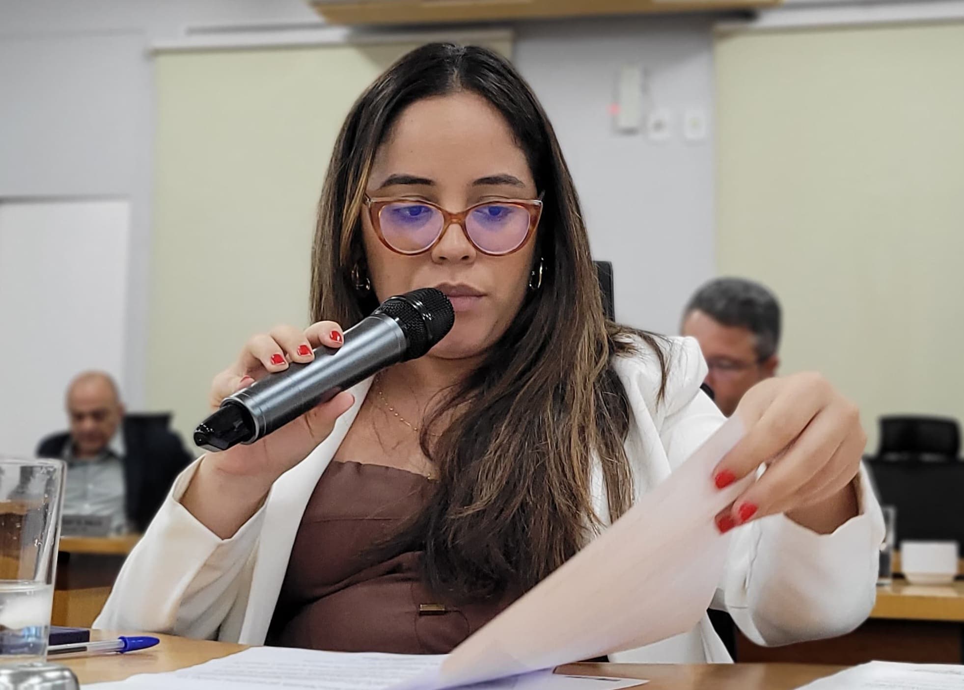 Hanna solicita bebedouro e sistema de climatização em unidade de saúde do Jardim do Estado