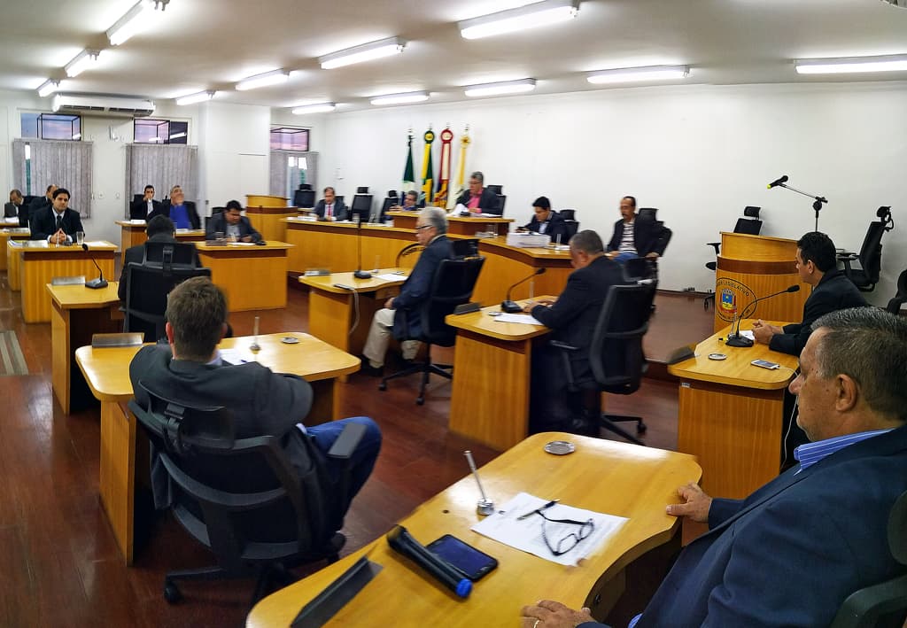 Corumbá cobra melhor serviço da Vivo e esclarecimentos sobre uso da Internet