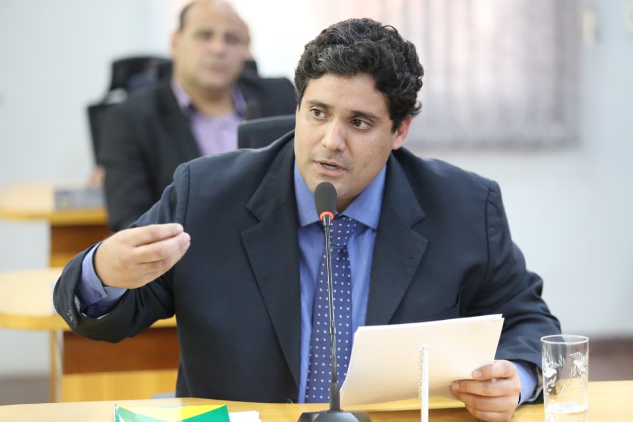 Vereador propõe criação do programa “Adote uma Escola” em Corumbá