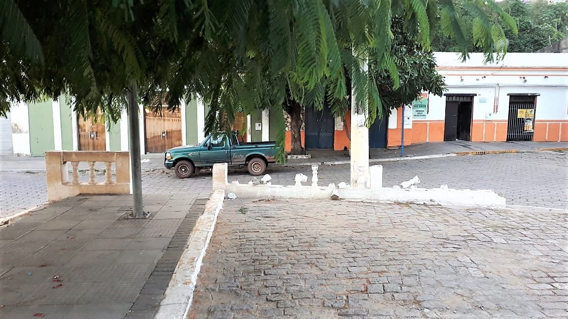 Vereador solicita pavimentação e recuperação de via no Camalote