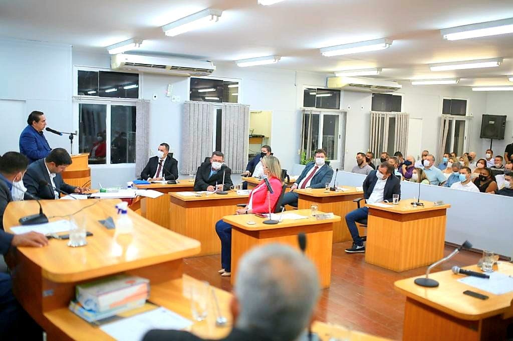Prefeito prestigia início do ano Legislativo e destaca importância da Câmara de Vereadores