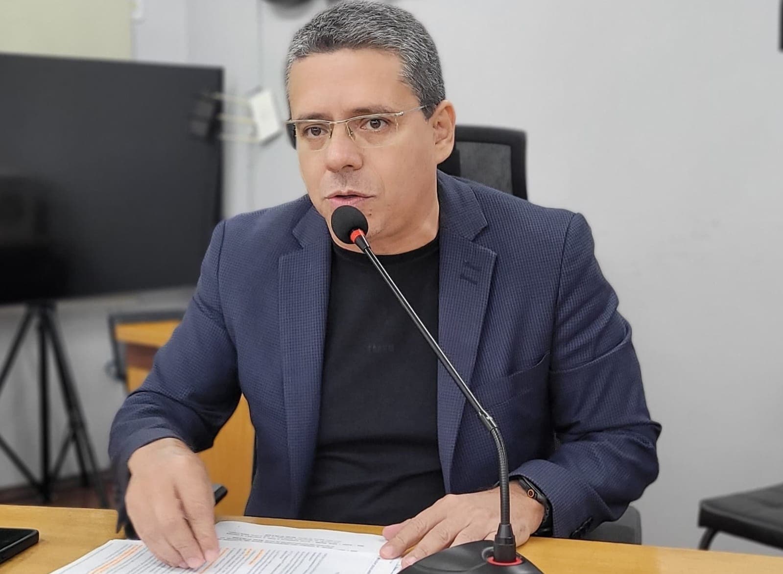 Alexandre recorre ao MPF sobre informações em relação ao minério extraído na região