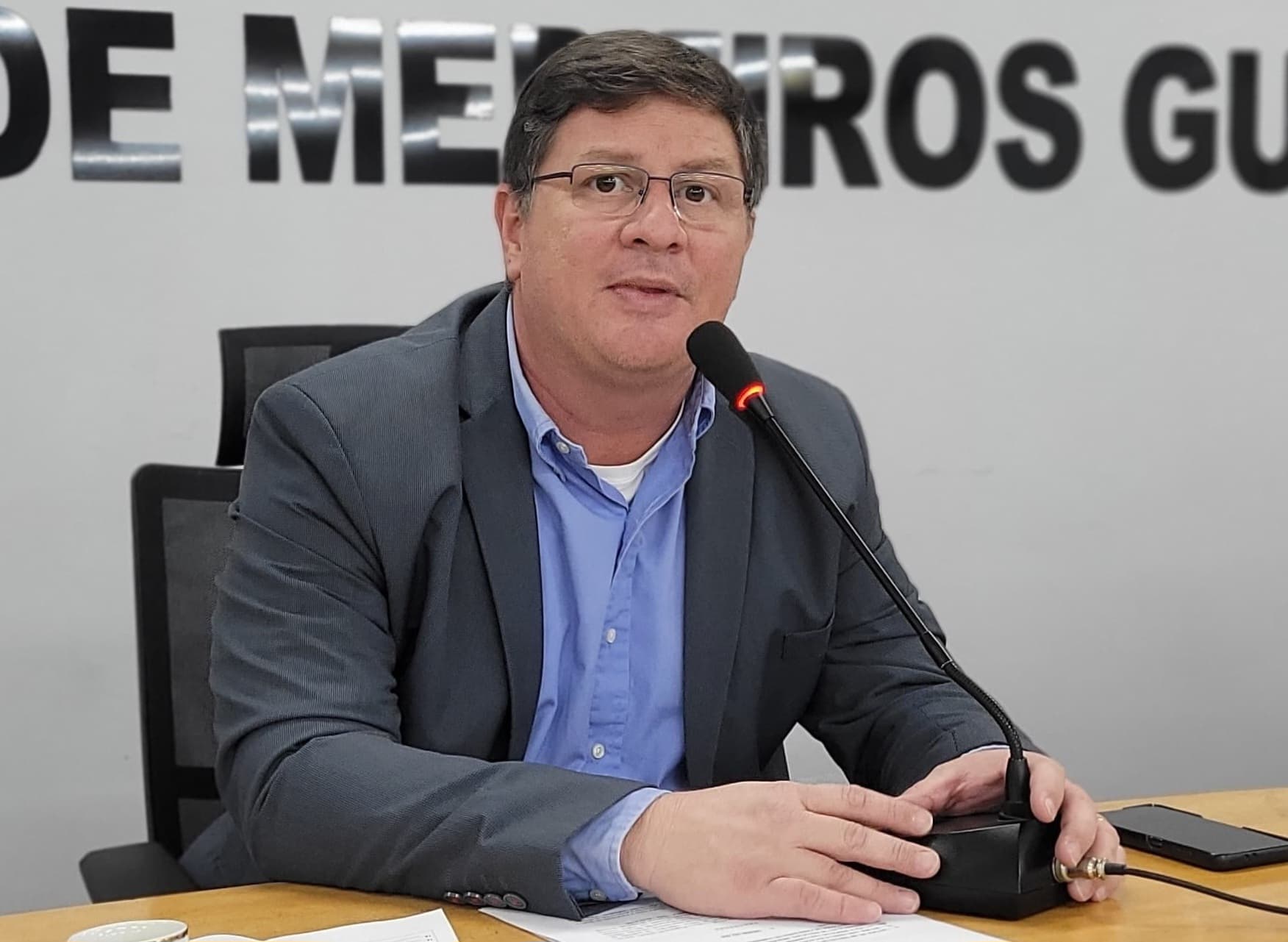 Bira solicita intervenção do Município para eliminar pontos de alagamentos na Frei Mariano