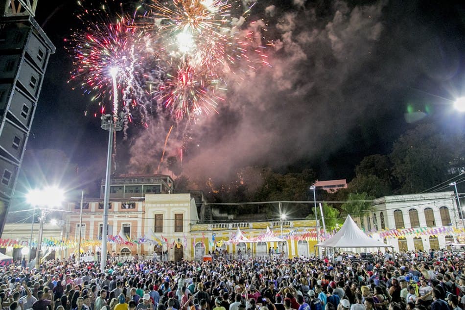 Projeto de Lei proíbe fogos de artifícios de efeito sonoro ruidoso na cidade