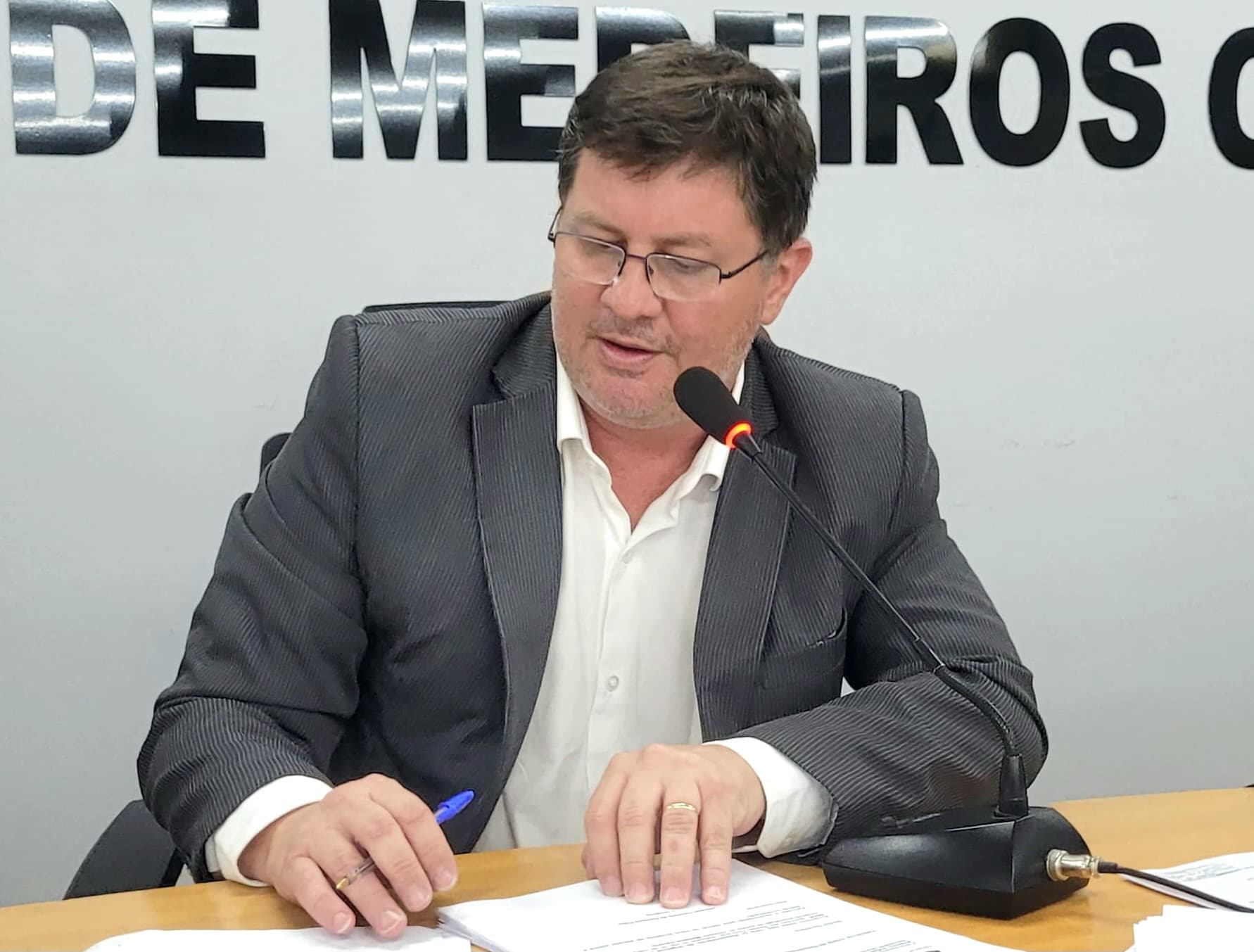 Bira pede pavimentação de alameda para melhorar condições de vida de comunidade no Cristo