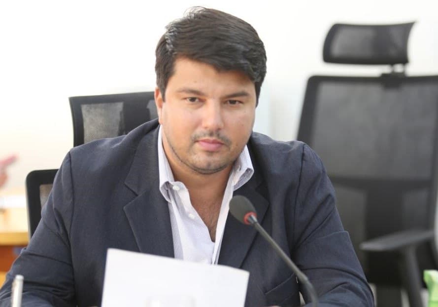 Durante sessão, vereador pede à Prefeitura, regularização fundiária no Jatobazinho