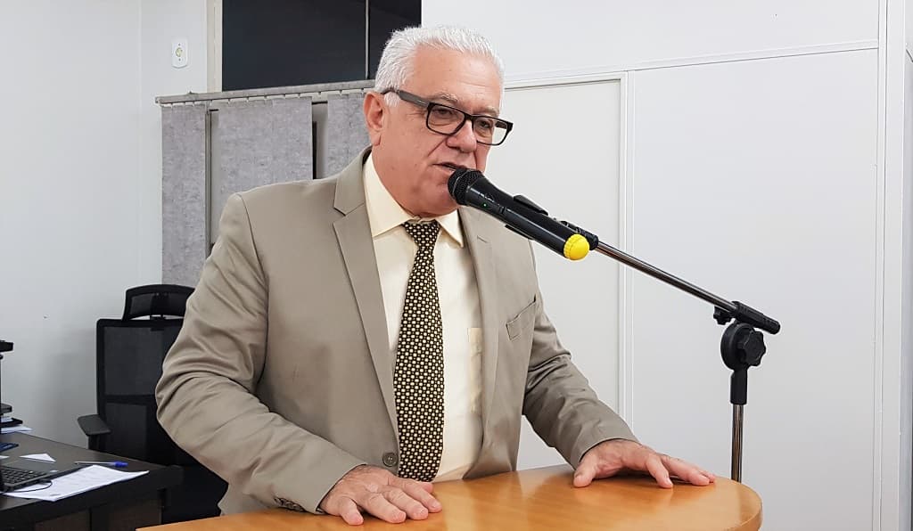 Vereador solicita equipamentos para maior segurança no trânsito da cidade