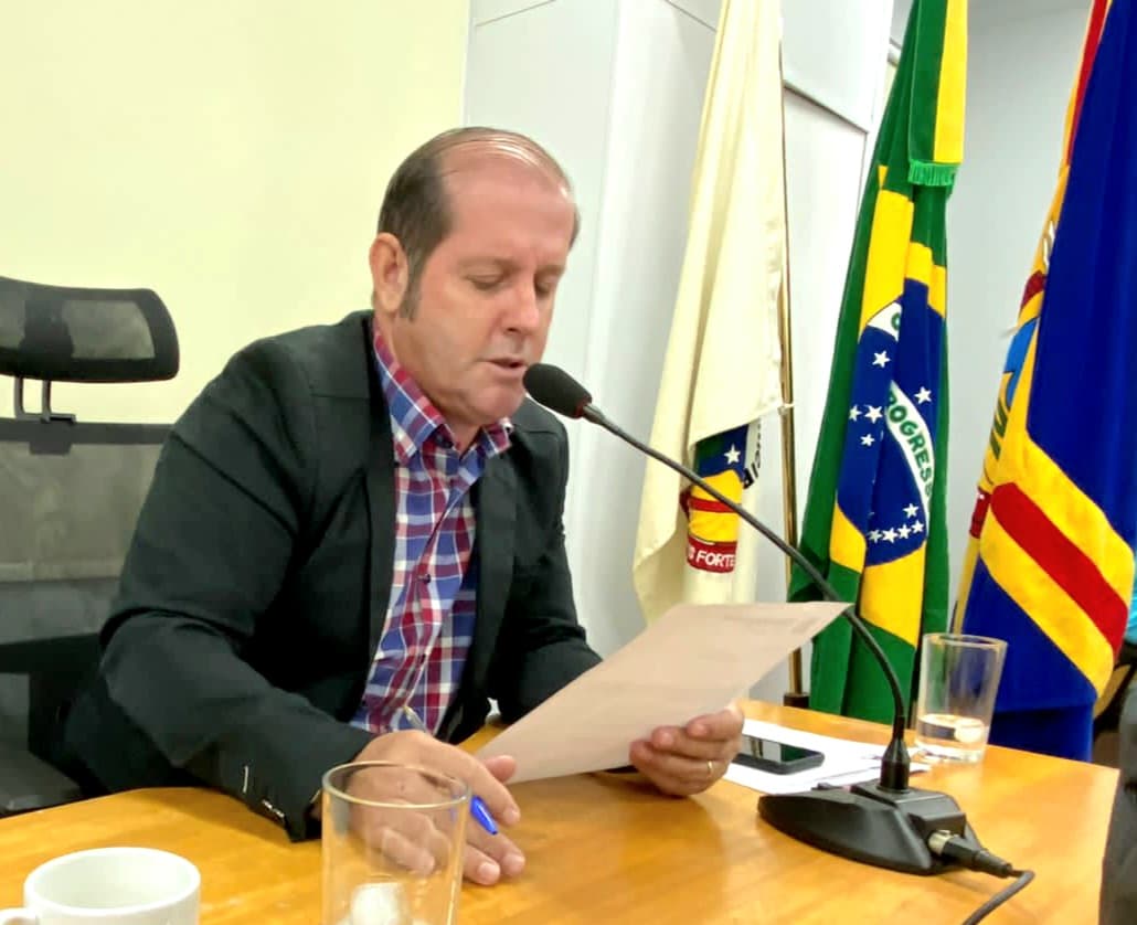 Para melhorar tráfego vereador pede recuperação de rua no Aeroporto