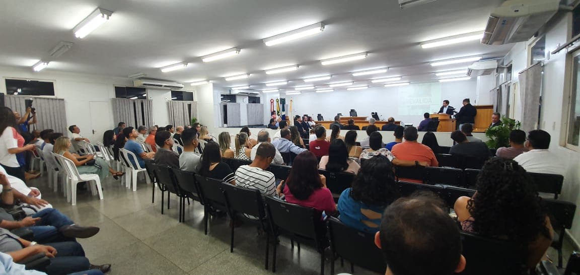 Audiência prega mobilização de estudantes para aprovação do Revalida