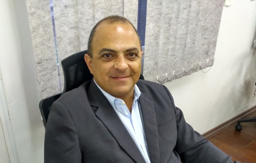 Na Câmara, vereador pede sinalização em vias com grande fluxo de veículos
