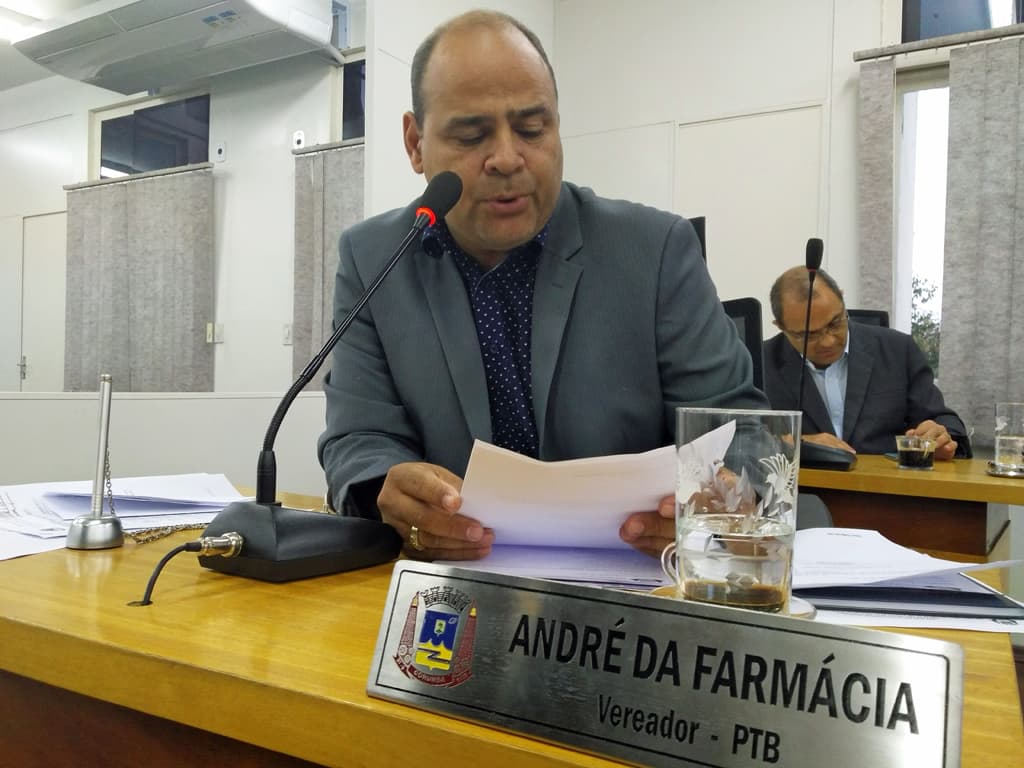 André da Farmácia solicita lajotamento de alamedas na Popular Velha