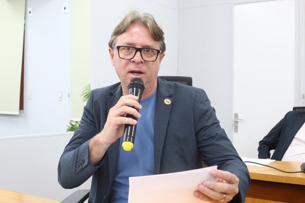 Projeto de Lei que cria Programa Aluno Nota Dez é apresentado na Câmara