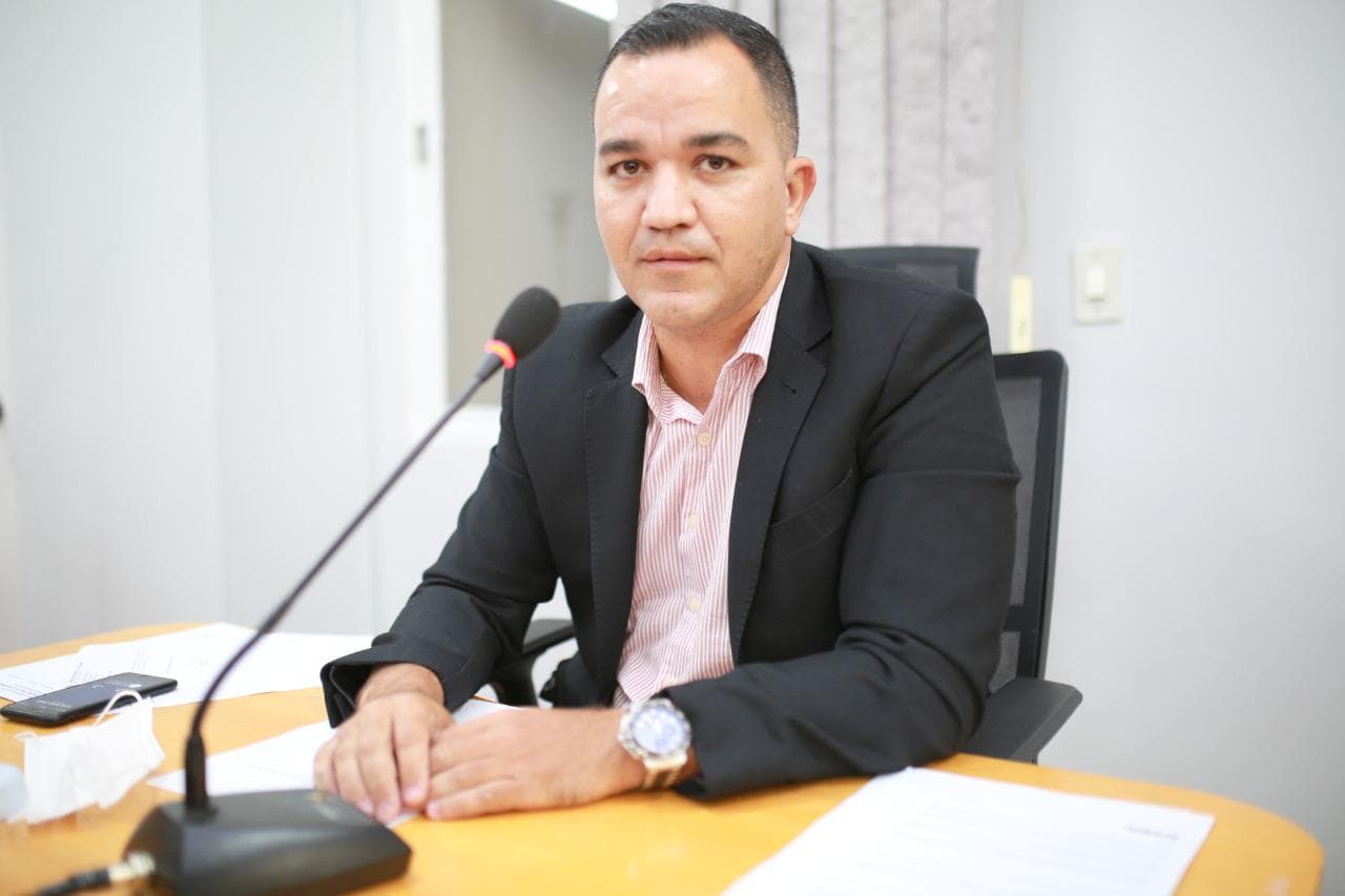 Vereador sugere distribuição gratuita de óculos para população de baixa renda