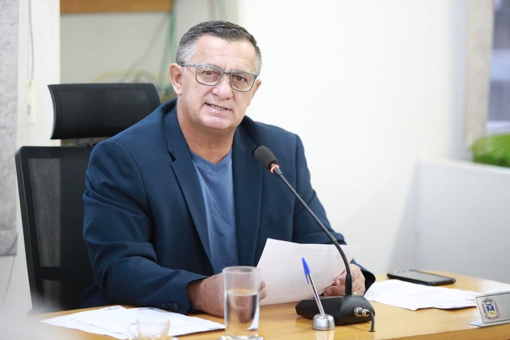 Vereador reivindica pavimentação da Rui Barbosa, ligando o Industrial ao Previsul