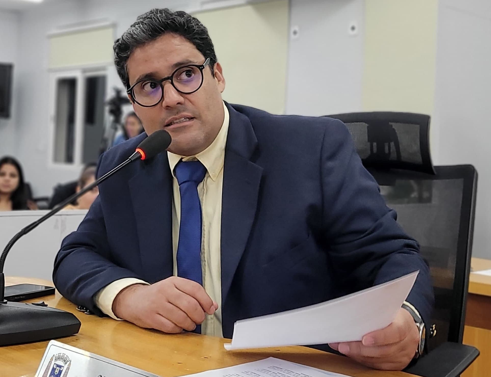Chicão sugere posto do Detran no centro para atender a população