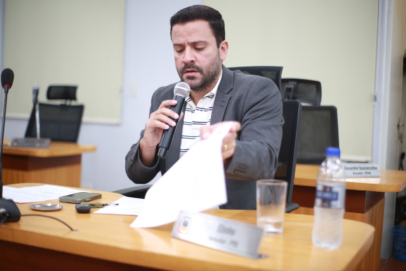 Vereador cobra campanhas educativas sobre métodos contraceptivos disponibilizados pelo SUS