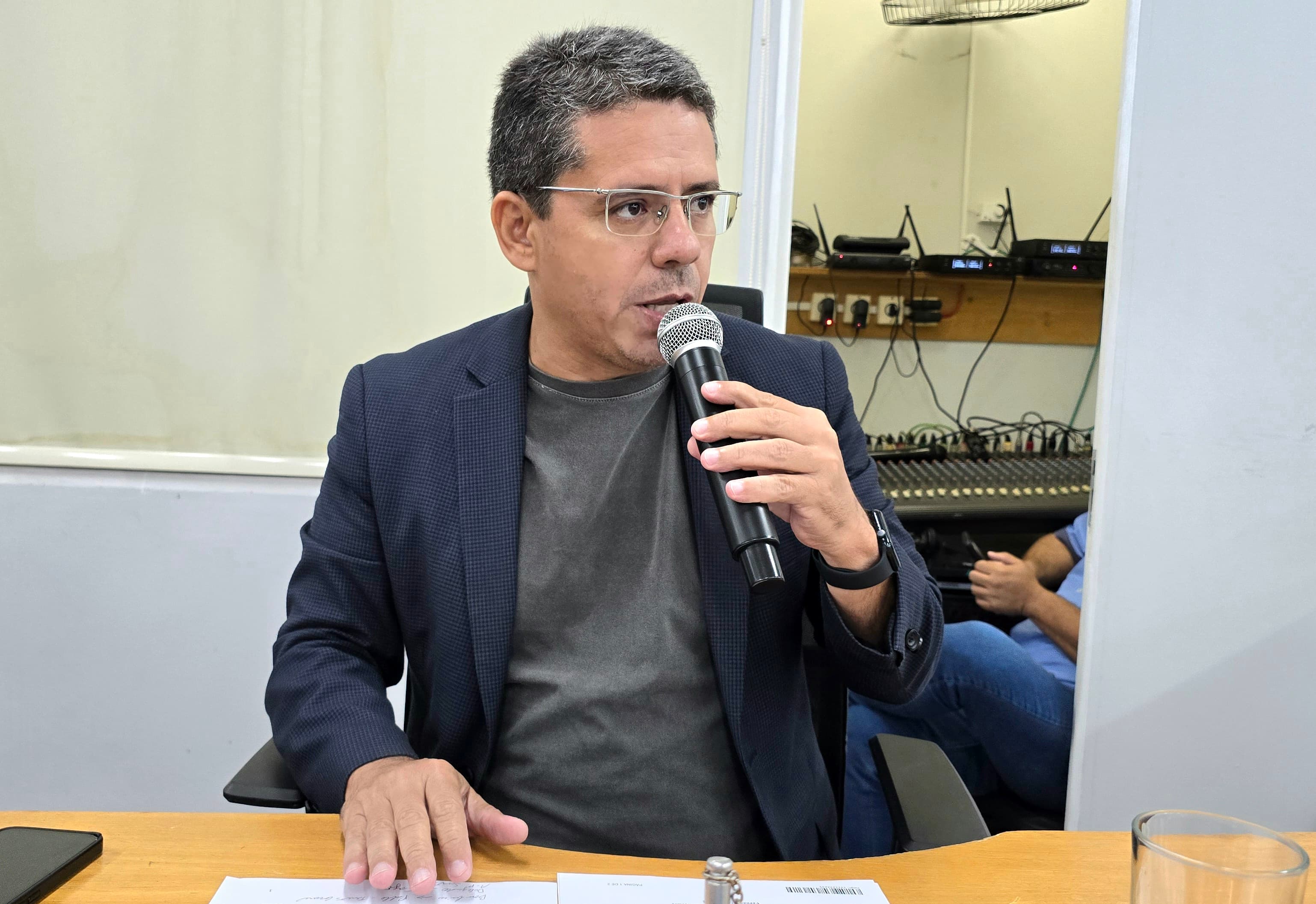 Promoção vertical dos servidores municipais volta ser questionada na Câmara