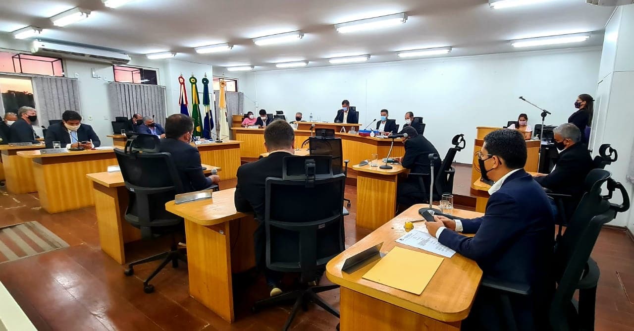 Vereadores aprovam projeto do Executivo que atende professor temporário na Reme