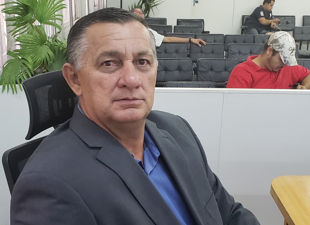 Vereador solicita doação de residências a policiais no Bairro Ernesto Sassida