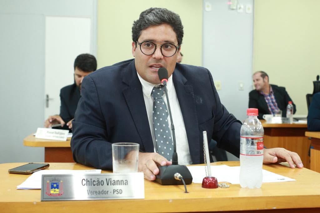 Vereadores cobram reutilização das lajotas para pavimentação de vias urbanas da cidade