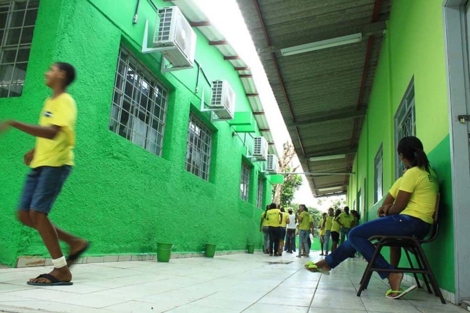 Comunidade de Albuquerque pede apoio para climatização de escola municipal