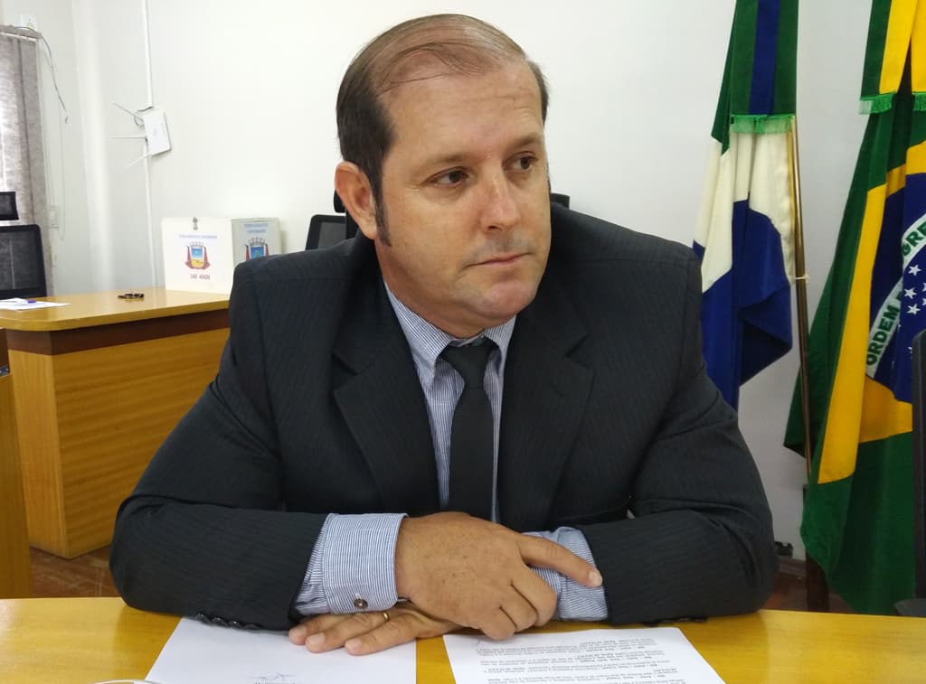 Vereador reivindica pavimentação de alameda no Bairro Aeroporto
