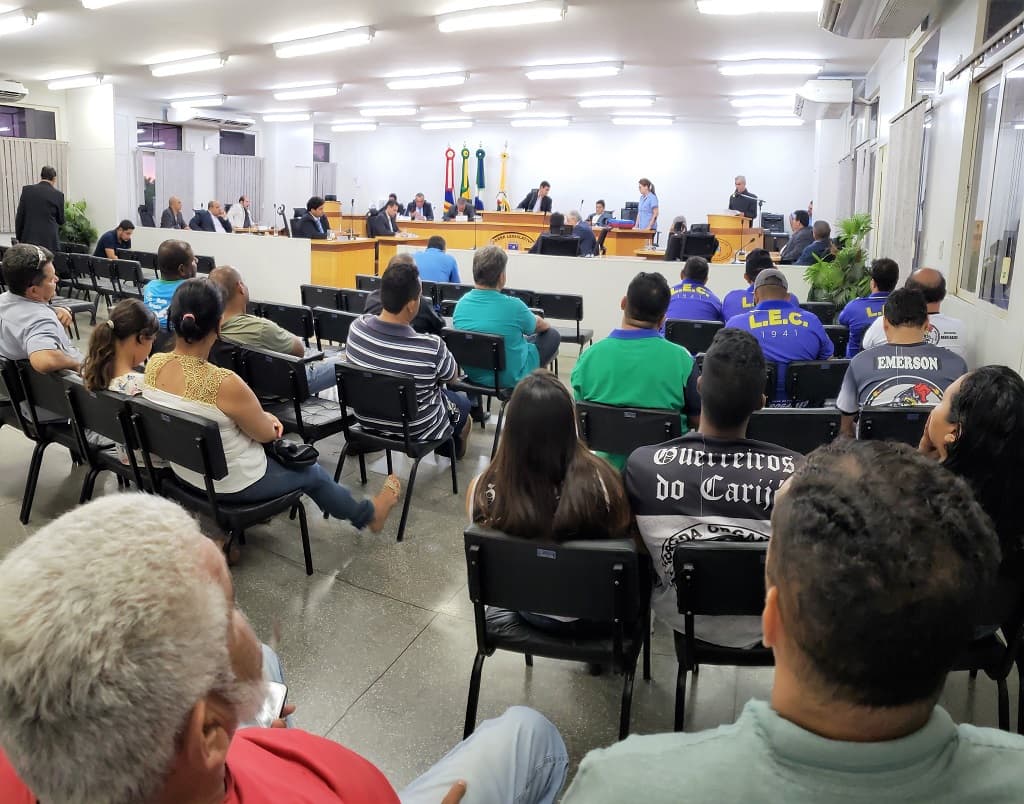 Câmara aprova Projeto de Lei que autoriza venda de cerveja no Arthur Marinho