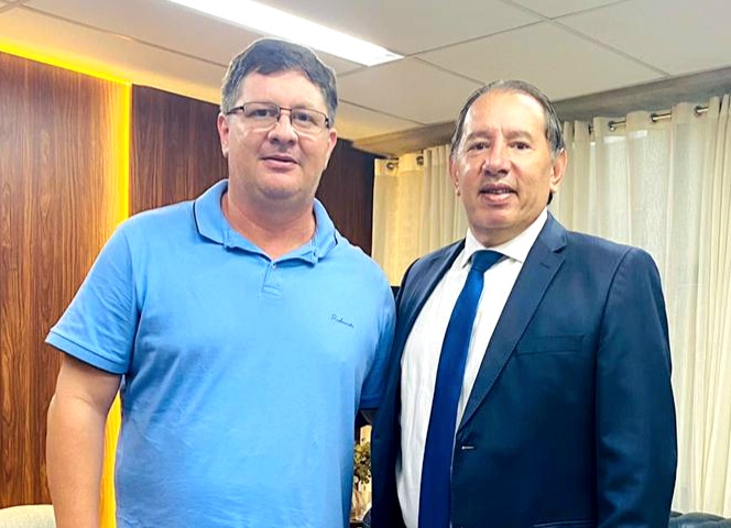 Vereador busca emenda com deputado Gerson Claro para aplicar na saúde