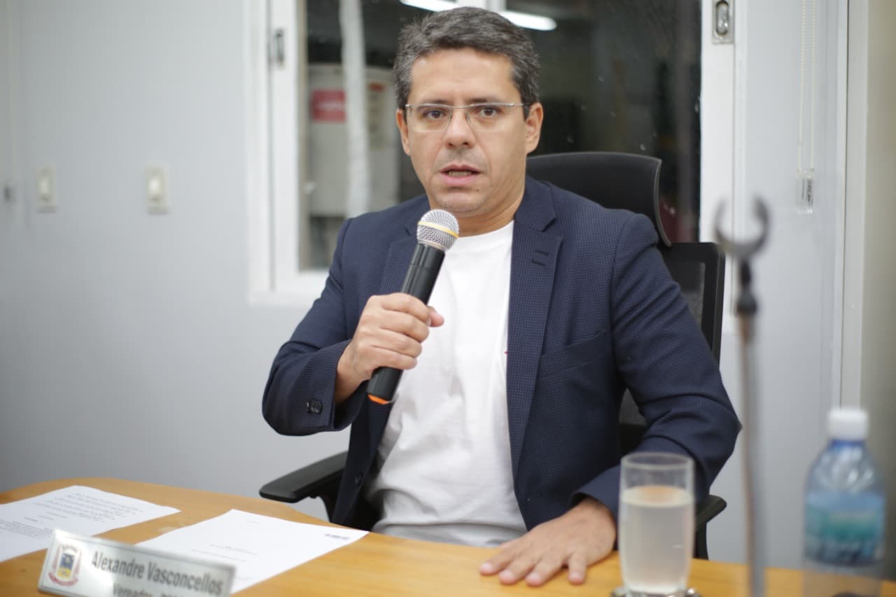 Vereador pede instalação de semáforo em cruzamento perigoso do Nossa Senhora de Fátima