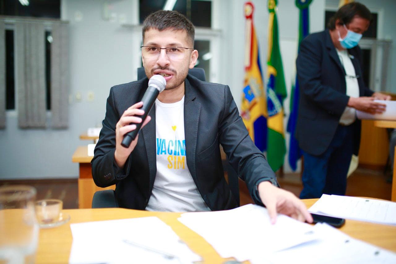 Vereador pede informações sobre o plano de cargos e carreiras de assistentes sociais