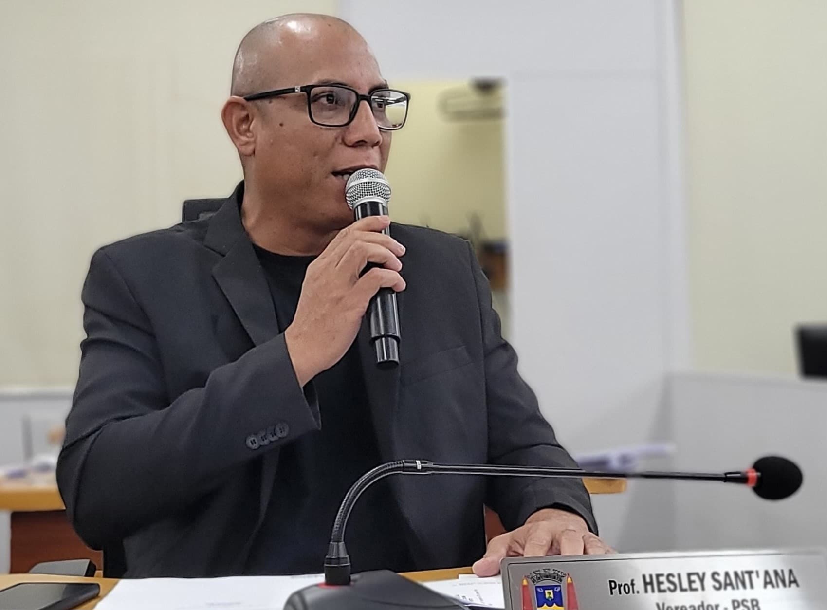 Hesley reivindica limpeza de galeria no centro para evitar alagamentos